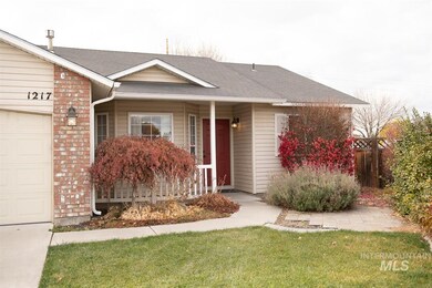1217 S Benewah St, Nampa, ID 83686 - photo 2