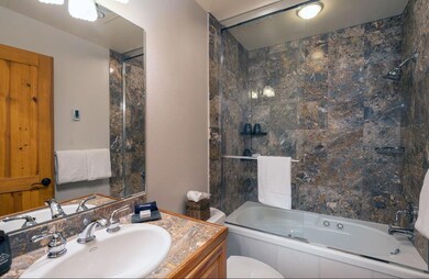 Bathroom1 (1)