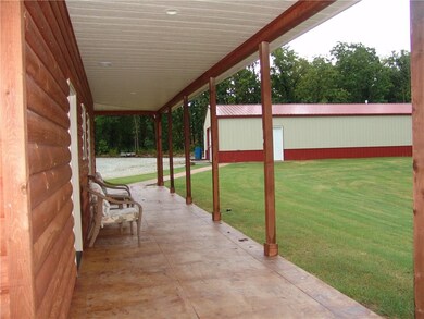 Every bedroom has its own exit to the porch