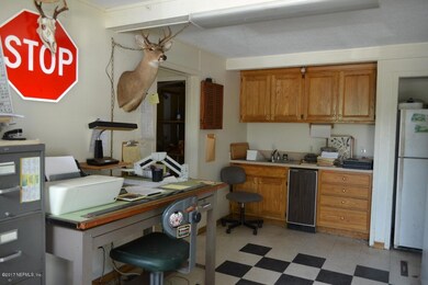 4617 Wesconnett Blvd, Jacksonville, FL 32210 - photo 4