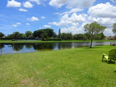 22151 Altona Dr, Boca Raton, FL 33428 - photo 2