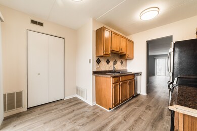 1754 S Washington St unit 1754, Naperville, IL 60565 - photo 7