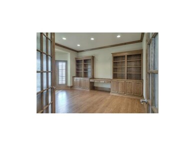 Office/Den/Library w built-in bookcases on two wal