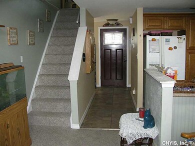 Foyer.