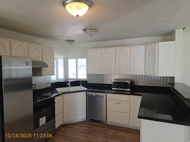268 N 300 E, Clearfield, UT 84015 - photo 7