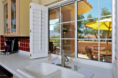 07 - Kitchen Sink View