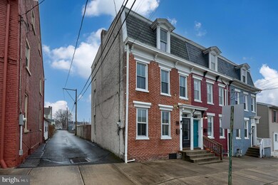118 Walnut St, Columbia, PA 17512 - photo 2