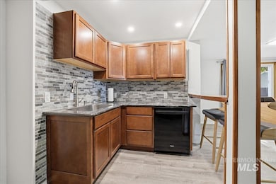 625 N 6th St, Payette, ID 83661 - photo 5