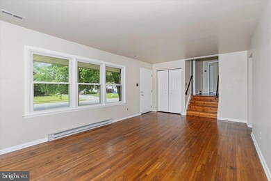 821 Broadfield Dr, Newark, DE 19713 - photo 6