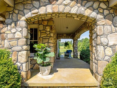 529 Pace Rd, Hendersonville, NC 28792 - photo 3