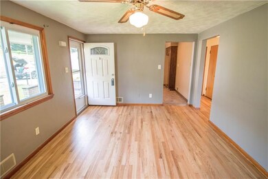ANOTHER VIEW OF THE LIVING ROOM!  CHECK OUT THE ST
