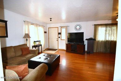 Living Room Pic3