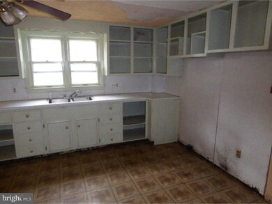 256 Walnut St, Pottstown, PA 19464 - photo 5