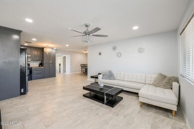 185 W Ray Rd, Chandler, AZ 85225 - photo 4