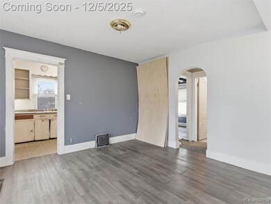 42 Pingree Ave, Pontiac, MI 48342 - photo 7