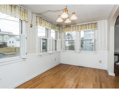 14 Sitnik Ave, Chicopee, MA 01013 - photo 5