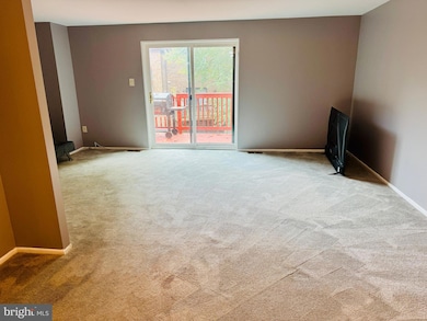 9021 Early April Way, Columbia, MD 21046 - photo 5