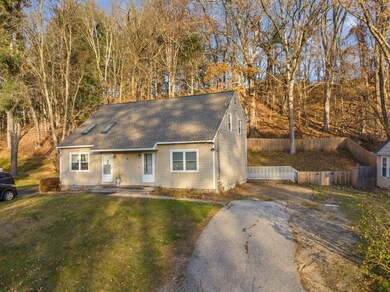 43B Dale Rd, Hooksett, NH 03106 - photo 2