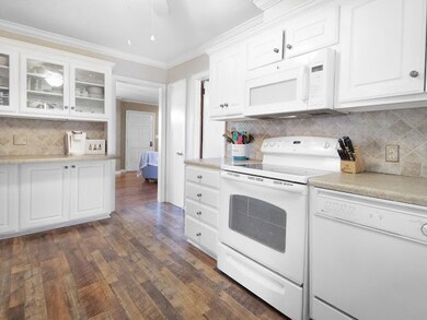 213 Moore St, Sylvester, GA 31791 - photo 7