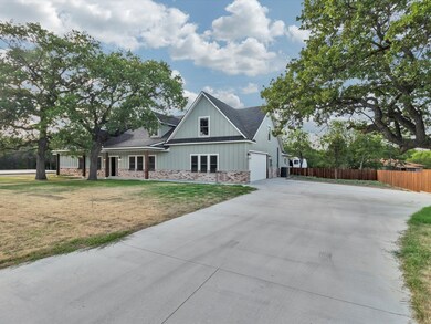 1624 Don Lee Rd, Joshua, TX 76058 - photo 2