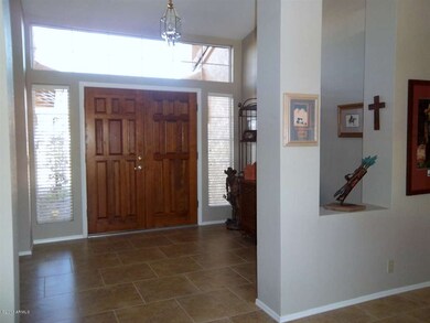 Lg Tiled Foyer