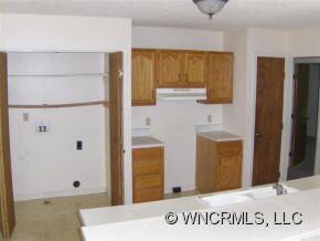 107 Quiet Woods Dr, Leicester, NC 28748 - photo 3