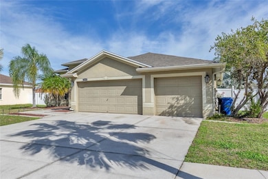 13024 Carlington Ln, Riverview, FL 33579 - photo 2