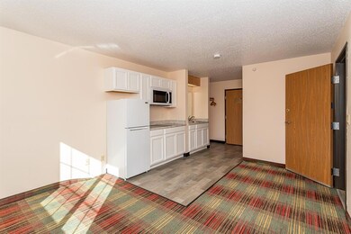 1521 S G Ave, Nevada, IA 50201 - photo 4