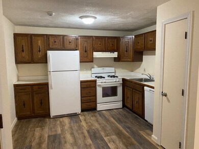 9 Kenmar Dr unit 7, Billerica, MA 01821 - photo 2