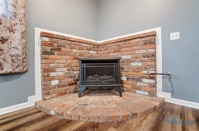 1459 N Genoa Clay Center Rd, Genoa, OH 43430 - photo 4