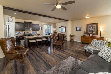Great Rm Kitchen Dining