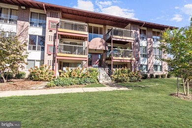 210 Park Terrace Ct SE unit 59, Vienna, VA 22180 - photo 2