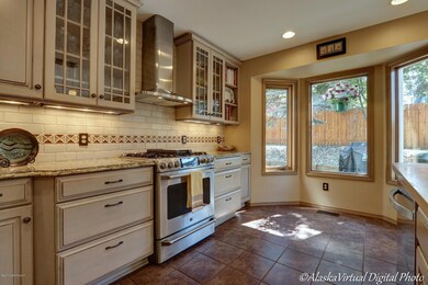 Double oven gas range