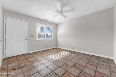 1405 Selmi Dr unit 44, Reno, NV 89512 - photo 5