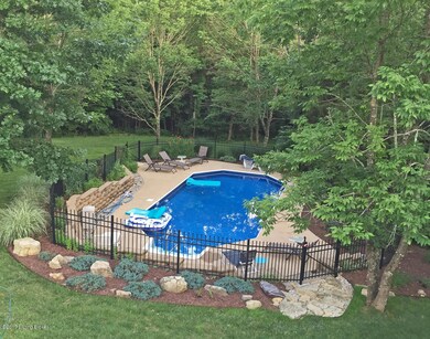 006_Pool Jul fromSue