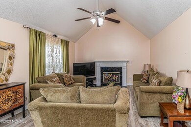 732 E Main St, Winterville, NC 28590 - photo 4