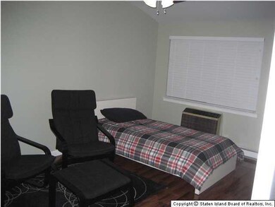 25 Croft Ct, Staten Island, NY 10306 - photo 6