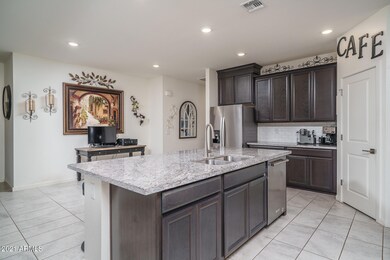 5) KITCHEN