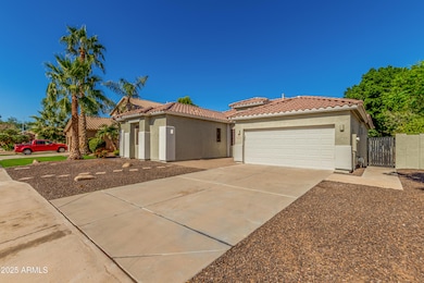776 W Carob Way, Chandler, AZ 85248 - photo 3