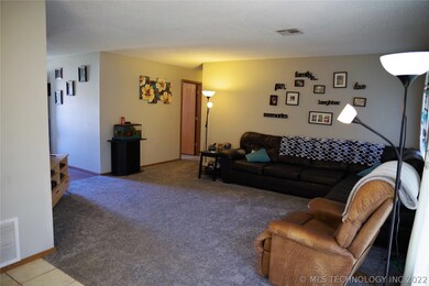 604 W 147th St S, Glenpool, OK 74033 - photo 2