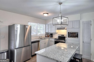 2725 Shoreland Dr SW, Atlanta, GA 30331 - photo 5