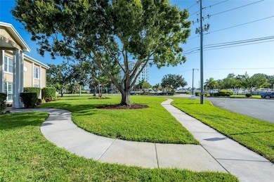 1050 Rafael Blvd NE unit 1, Saint Petersburg, FL 33704 - photo 4