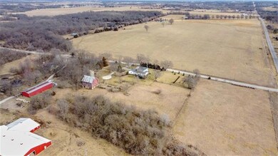 19810 S Hedge Ln, Spring Hill, KS 66083 - photo 7