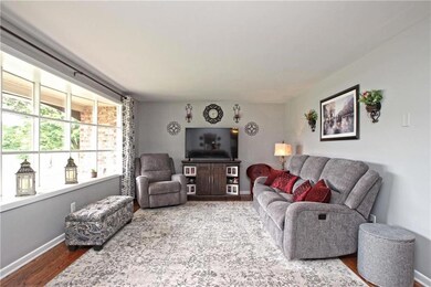 304 Birch St, Easton, PA 18040 - photo 4