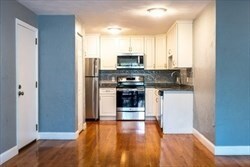22 Irving St unit 8, Everett, MA 02149 - photo 7