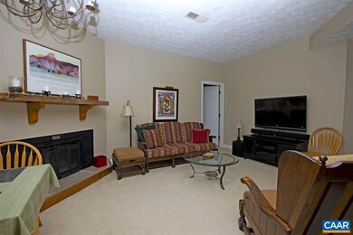 796 Laurelwood, Roseland, VA 22967 - photo 3