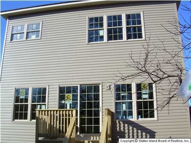 125 Bionia Ave, Staten Island, NY 10305 - photo 2