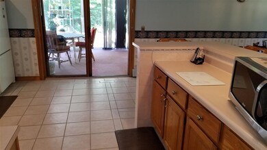 9 Elm St, Effingham, NH 03882 - photo 5