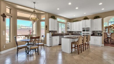 EAT IN KITCHEN