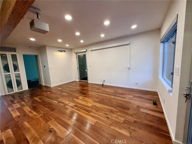 2302 Oakwood Ave, Venice, CA 90291 - photo 5